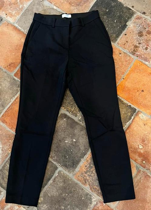 Zwarte pantalon broek - maat 38/M, Kleding | Dames, Broeken en Pantalons, Zo goed als nieuw, Maat 38/40 (M), Zwart, Ophalen of Verzenden