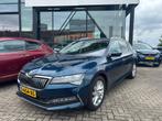 Skoda Superb Combi BWJ 2023 1.4 TSI iV 157 PK Business Editi, 12 maanden, Gebruikt, 4 cilinders, Blauw