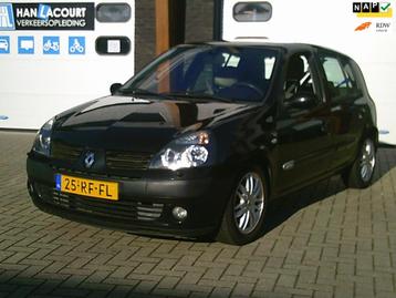 Renault Clio 1.6-16V Initiale Nwe Distr Riem & Apk Airco LMV beschikbaar voor biedingen