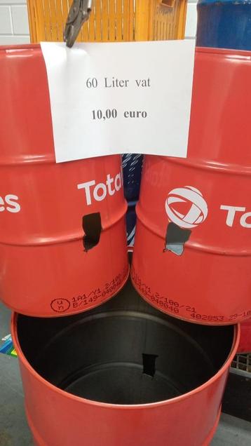vuurton olievat 60 & 200 lit beschikbaar voor biedingen