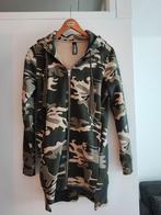 Stoer vest met capuchon - camouflage - maat S, Ophalen of Verzenden, Zo goed als nieuw, Maat 36 (S), Groen