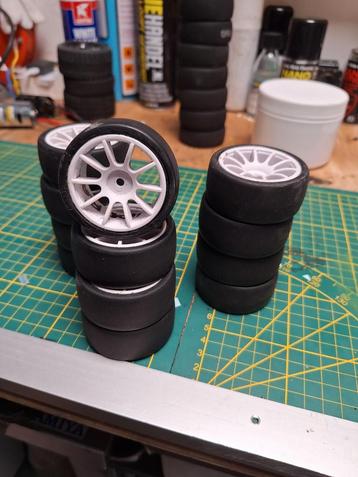 Tamiya M-chassis banden 401 , 30 , 33 ( 1/10) beschikbaar voor biedingen