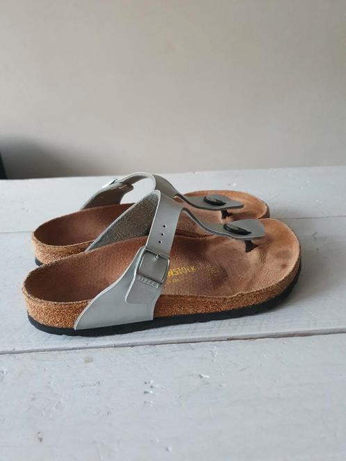 Birkenstock slippers zilver 38, Kleding | Dames, Schoenen, Gedragen, Slippers, Ophalen of Verzenden