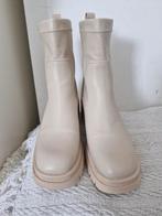 Chelsea boots maat 39, Kleding | Dames, Schoenen, Ophalen of Verzenden, Zo goed als nieuw, Beige