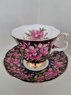 Kop en schotel Royal Albert Provincial Flowers Fireweed, Ophalen of Verzenden, Zo goed als nieuw, Porselein, Kop en/of schotel