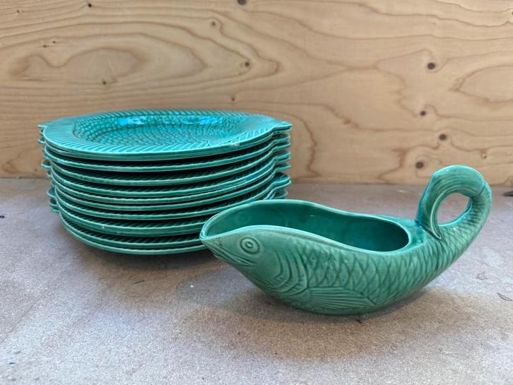 Sarreguemines antiek groen vis servies 12 borden 1 sauskom, Antiek en Kunst, Antiek | Servies los, Ophalen