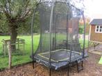 Trampoline, Ophalen, Zo goed als nieuw