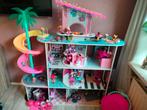 Groot LOL Surprise huis (nieuwste model) plus 35+ poppetjes, Ophalen, Zo goed als nieuw, Poppenhuis