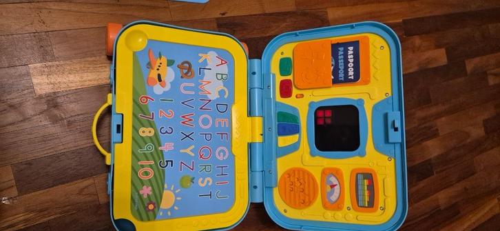 Little Tikes Learning Activity Suitcase, Kinderen en Baby's, Speelgoed | Buiten | Speelhuisjes, Zo goed als nieuw, Plastic, Ophalen of Verzenden