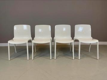 4 stapelbare Casprini “Tiffany” stoelen in & out-door ZGAN beschikbaar voor biedingen