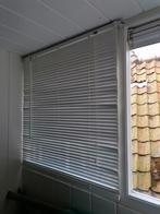 Houten "luxaflex" 2 stuks, Ophalen, Gebruikt