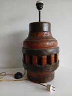 Tafellamp gemaakt van een antieke wagenwiel, Ophalen of Verzenden