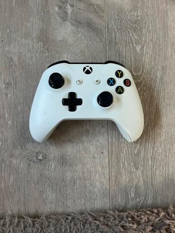 Xbox controller  beschikbaar voor biedingen