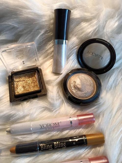Oogschaduw / eyeshadow, Sieraden, Tassen en Uiterlijk, Uiterlijk | Cosmetica en Make-up, Zo goed als nieuw, Make-up, Ogen, Overige kleuren