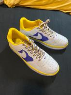 Nike air force 1 LAKERD edition, Kleding | Dames, Schoenen, Overige kleuren, Nike, Ophalen of Verzenden, Sneakers of Gympen