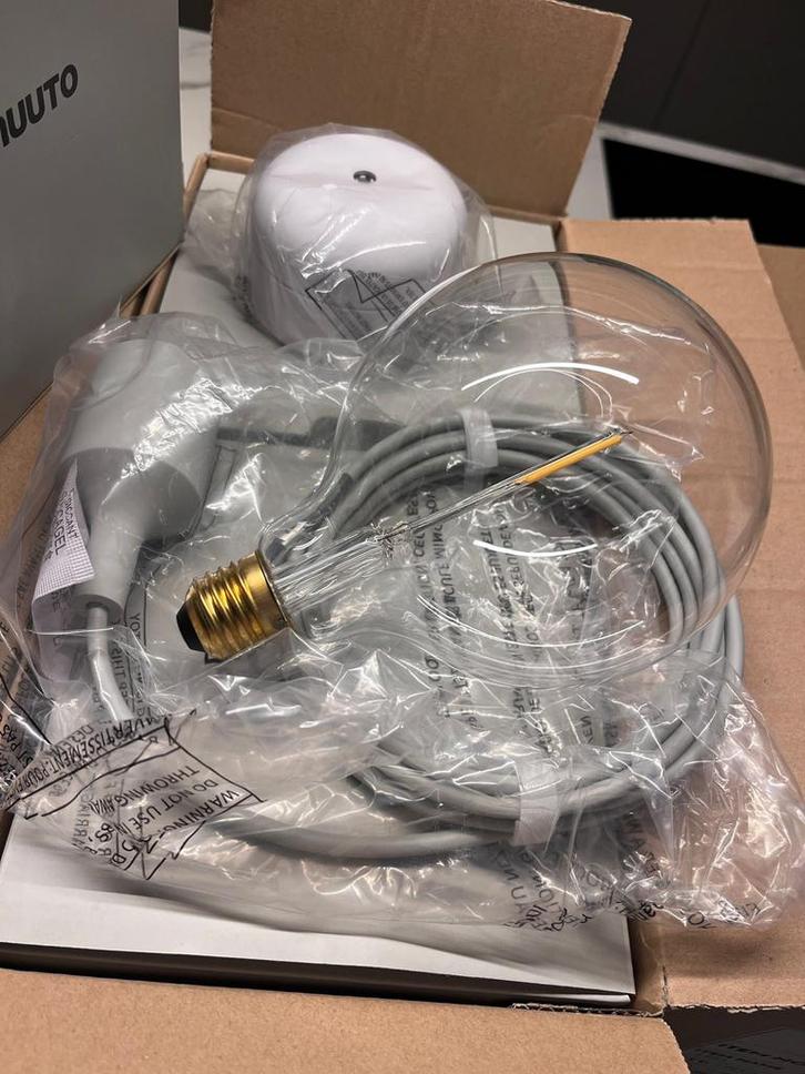 Muuto E27 Hanglamp 6 stuks - Nieuw in doos!, Huis en Inrichting, Lampen | Hanglampen, Nieuw, 75 cm of meer, Kunststof, Ophalen of Verzenden