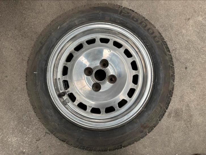 Mooie velgen klassieke Fiat/Alfa/Maserati/Lada, Auto-onderdelen, Banden en Velgen, Velg(en), Zomerbanden, Ophalen
