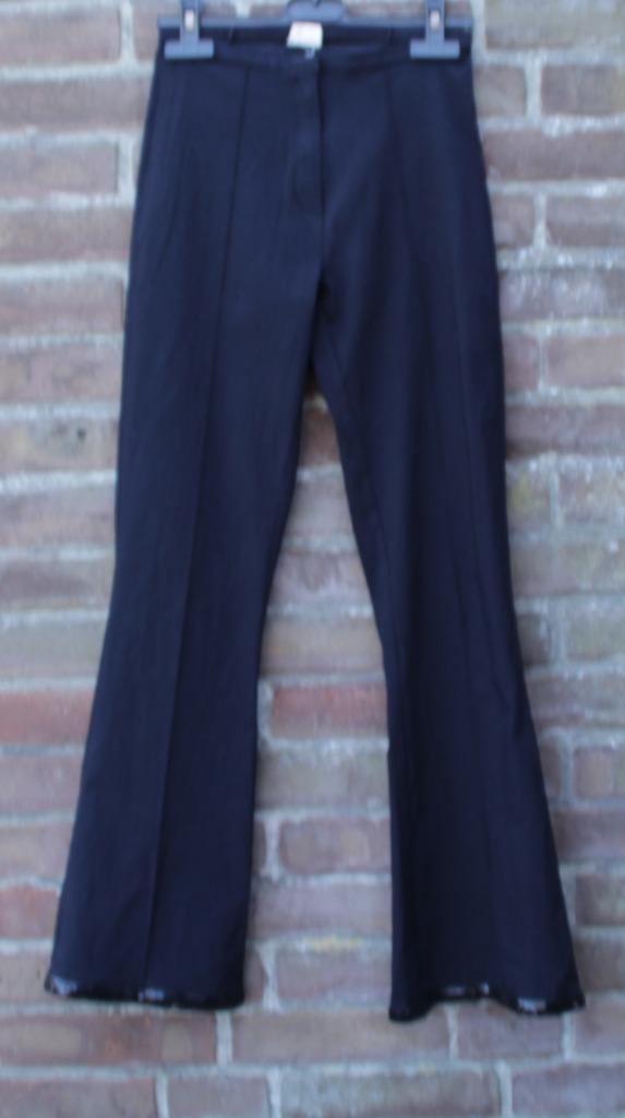 gave jaren 80 broek, zwart met pailletten maat S, Kleding | Dames, Carnavalskleding en Feestkleding, Zo goed als nieuw, Kleding