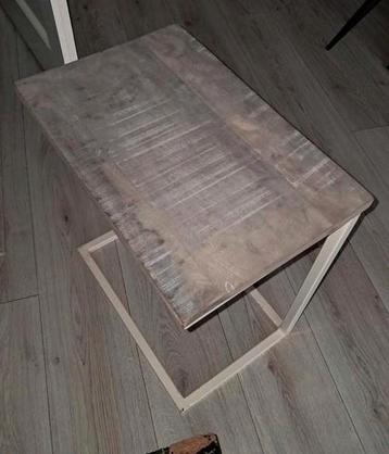 Bijzettafel / laptoptafel mangohout  beschikbaar voor biedingen