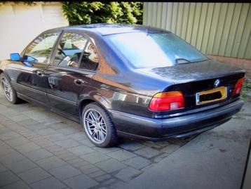 BMW 5 Serie E39 Sedan Hoedenplank met elek. Zonne Rollo