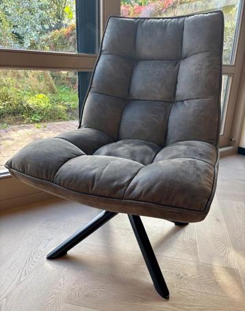 Fauteuil beschikbaar voor biedingen