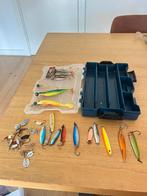 Tacklebox Plane met van alles : pilker lepel blinker shad, Watersport en Boten, Hengelsport | Roofvissen, Ophalen of Verzenden