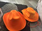 2 oranje cowboyhoeden stof, Kleding | Dames, Hoeden en Petten, One size fits all, Zo goed als nieuw, Ophalen