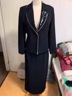 2 delig set rok met blazer maat 44 valt als 42 voor 20 euro, Ophalen of Verzenden, Zo goed als nieuw, Maat 42/44 (L), Onder de knie