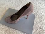 Elegant, stijlvol & gloednieuwe pumps maat 38, Pumps, Overige kleuren, Nieuw, Ophalen of Verzenden
