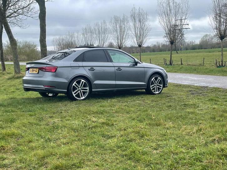 Audi A3 2018 Grijs full options, Auto's, Audi, Particulier, A3, ABS, Achteruitrijcamera, Adaptive Cruise Control, Airbags, Airconditioning