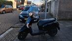 Zwarte Kymco Like met geel kenteken en scherm, Ophalen, Gebruikt, Maximaal 45 km/u, Like