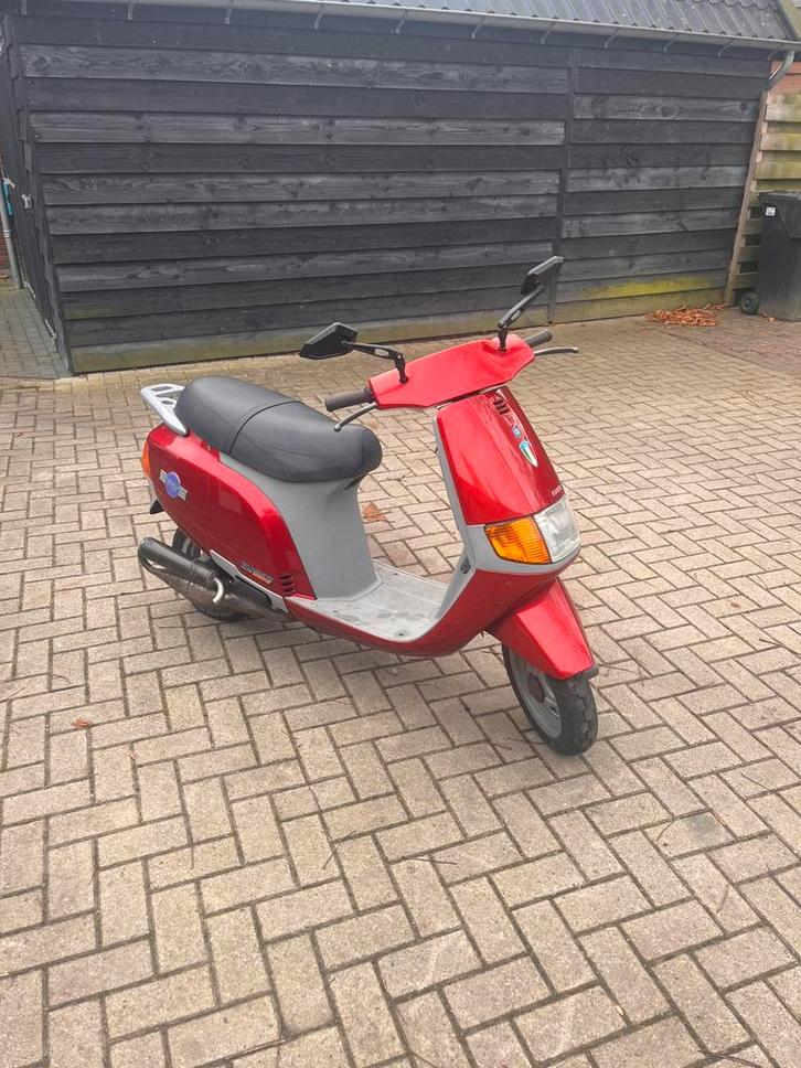Sfera 80cc 2t, Fietsen en Brommers, Scooters | Piaggio, Zo goed als nieuw, Overige modellen, Maximaal 45 km/u, Tweetakt, Ophalen