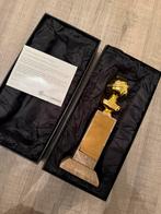 Golden Globe Film Award, Ophalen of Verzenden, Zo goed als nieuw, Pop, Beeldje of Miniatuur, Gesigneerd
