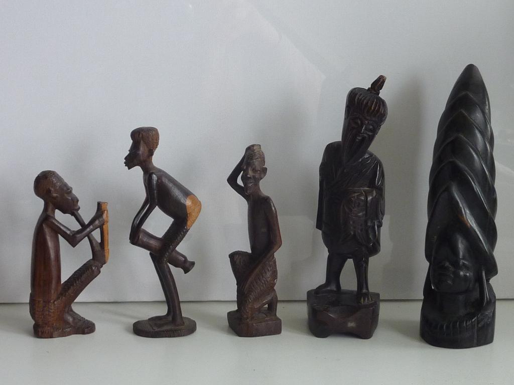 Houten beeldjes uit verschillende landen, Ophalen of Verzenden