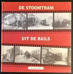 De stoomtram uit de rails (RTM) (1995), Verzamelen, Boek of Tijdschrift, Gebruikt, Ophalen of Verzenden, Tram