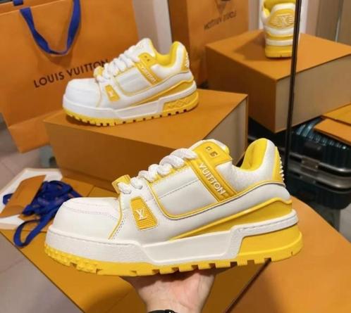 LOUIS VUITTON Trainer Maxi little fat tin lederen logo krale, Kleding | Heren, Schoenen, Nieuw, Sneakers of Gympen, Ophalen of Verzenden