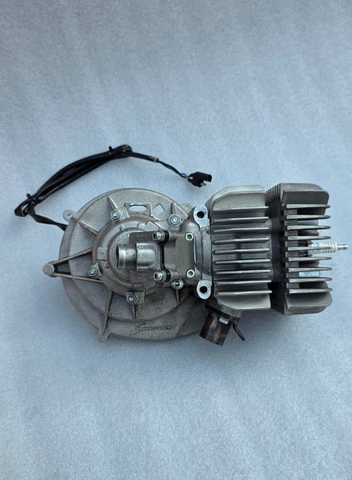 100CC Simonini engine, Fietsen en Brommers, Brommeronderdelen | Algemeen, Zo goed als nieuw, Blok, Ophalen