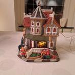 Kerstdorp hotel intratuin met torentje, Ophalen of Verzenden, Zo goed als nieuw