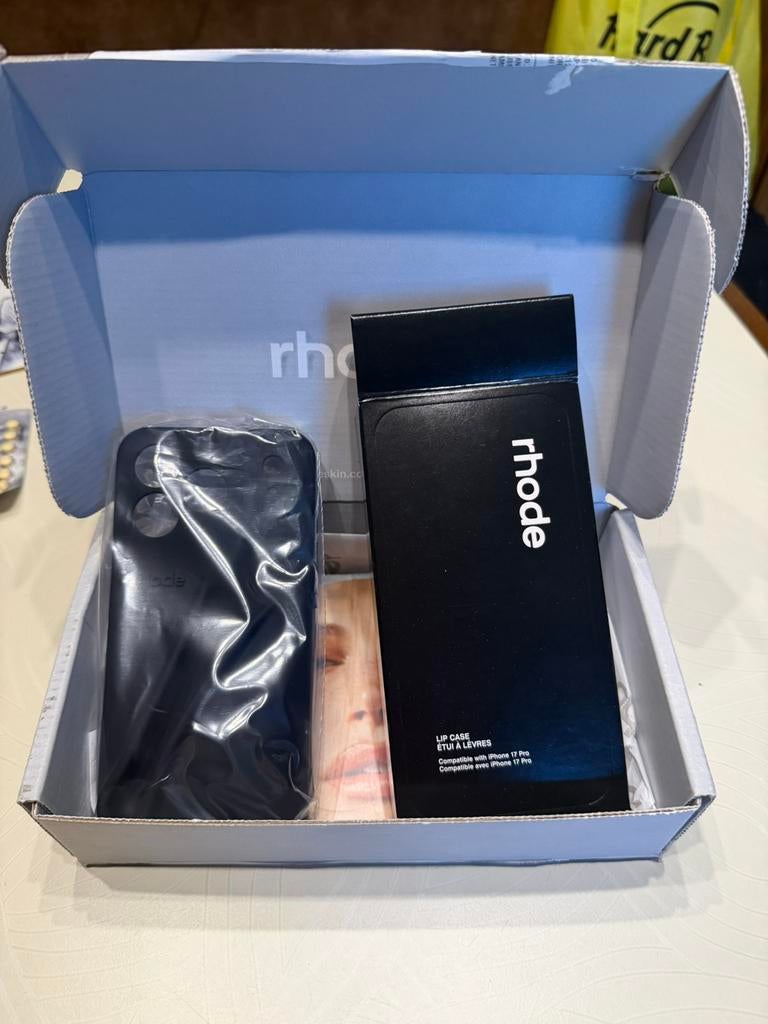 Rhode lip case iphone 17 pro zwart, Ophalen of Verzenden, Zwart
