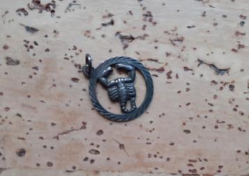 Oude hanger voor ketting Schorpioen zilver zilveren hanger   beschikbaar voor biedingen