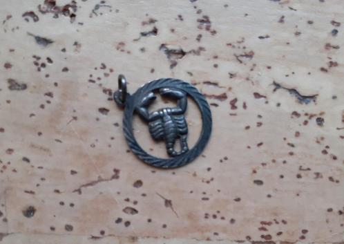 Oude hanger voor ketting Schorpioen zilver zilveren hanger, Sieraden, Tassen en Uiterlijk, Kettinghangers, Gebruikt, Overige materialen
