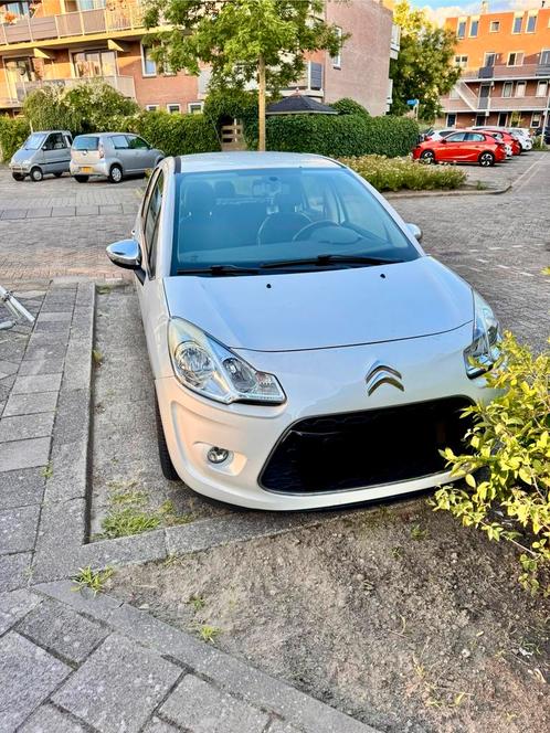 Citroën C3 1.2 VTI 60KW/82PK 2012 parelmoer/ apk juli 26, Auto's, Citroën, Particulier, C3, Benzine, A, Hatchback, Handgeschakeld