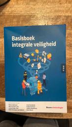 Wouter Stol - Basisboek integrale veiligheid, Boeken, Overige wetenschappen, Ophalen of Verzenden, Zo goed als nieuw, Wouter Stol; Sander Veenstra; Menno van Duin; Wilbert Rodenhu...