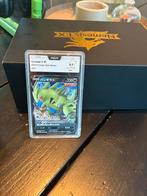 Tyranitar v graded, Hobby en Vrije tijd, Verzamelkaartspellen | Pokémon, Ophalen of Verzenden, Zo goed als nieuw, Meerdere kaarten
