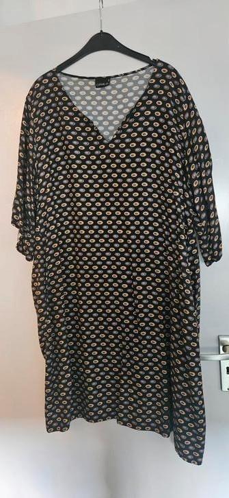 Mooie tuniek Ophilia, Kleding | Dames, Jurken, Zo goed als nieuw, Maat 46/48 (XL) of groter, Zwart, Boven de knie, Ophalen of Verzenden