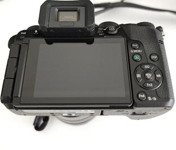 Panasonic Lumix DMC-G7 + 14-140mm lens + accessoires beschikbaar voor biedingen