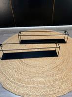 2 zwarte wandplanken, Ophalen, Zo goed als nieuw