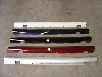 Skirt Links+ Rechts W211 2002-2009 beschikbaar voor biedingen