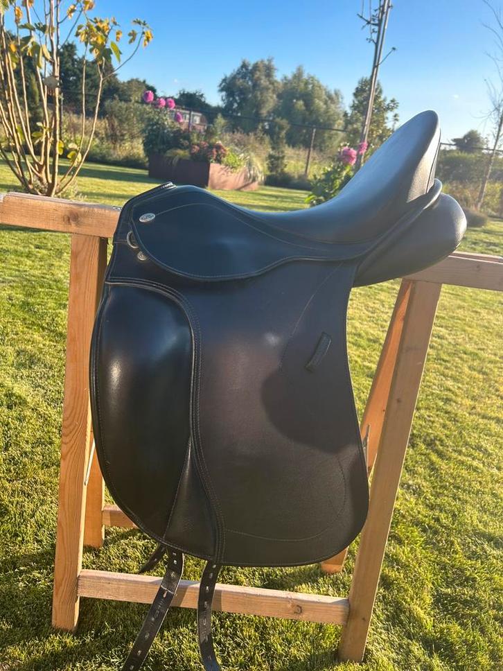 kentaur dressuurzadel 16,5 inch, Dieren en Toebehoren, Paardrijkleding, Ophalen of Verzenden