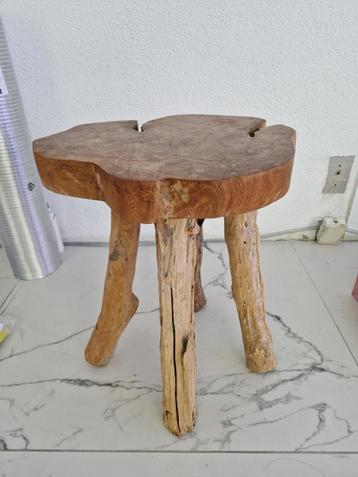 Design kruk hout beschikbaar voor biedingen